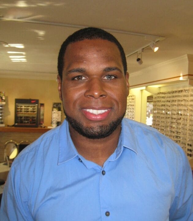 colored-contacts-trial